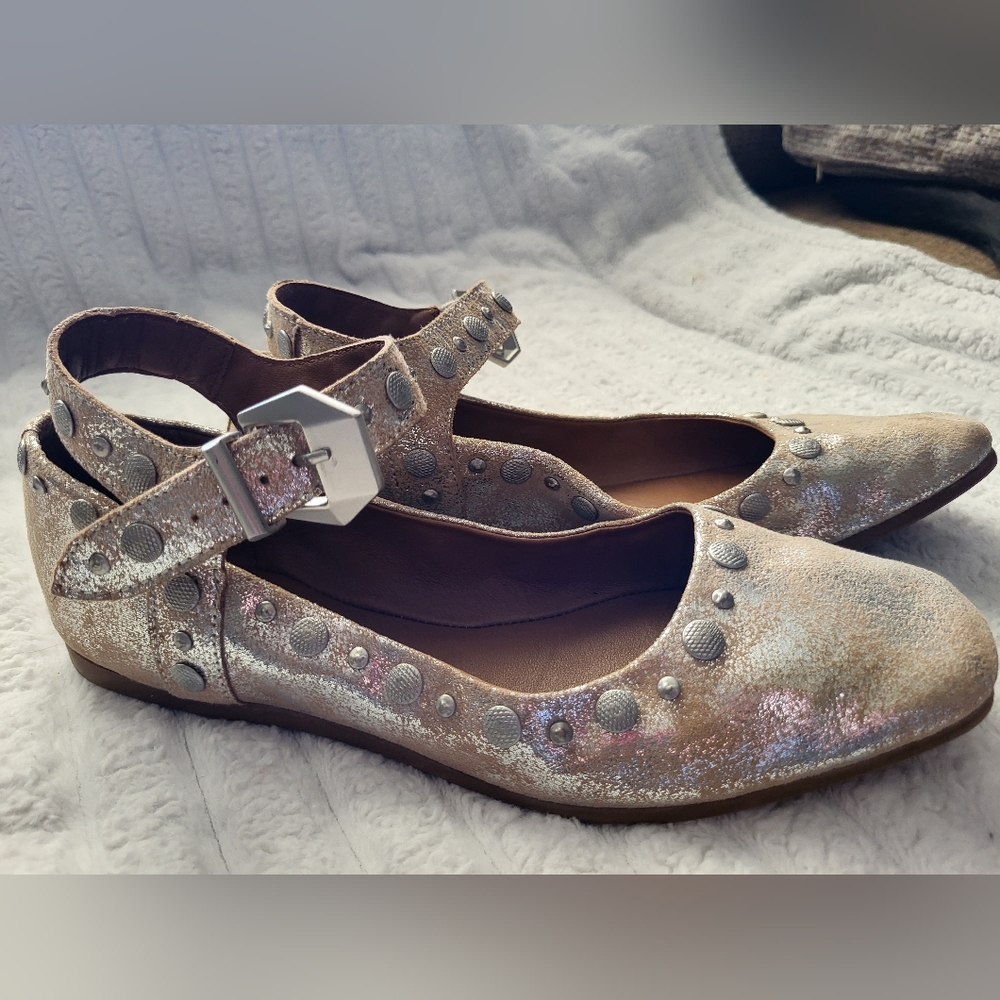 FREE PEOPLE - Studded Stylish Women's Metallic Flats